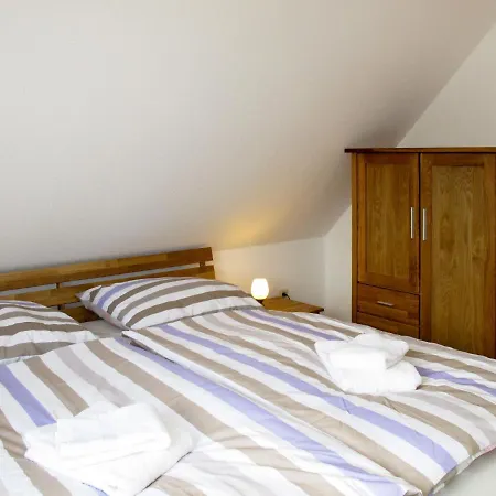 Christa - Hok110 By Interhome